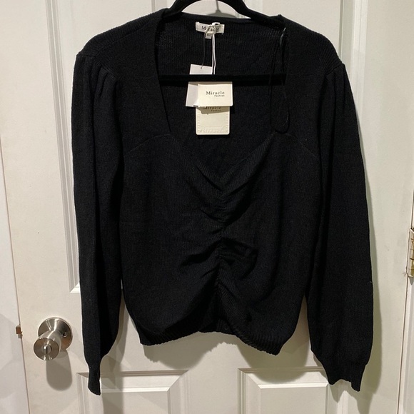 NWT Low Cut Puff Sleeve Soft Stretchy Sweater - Picture 2 of 11